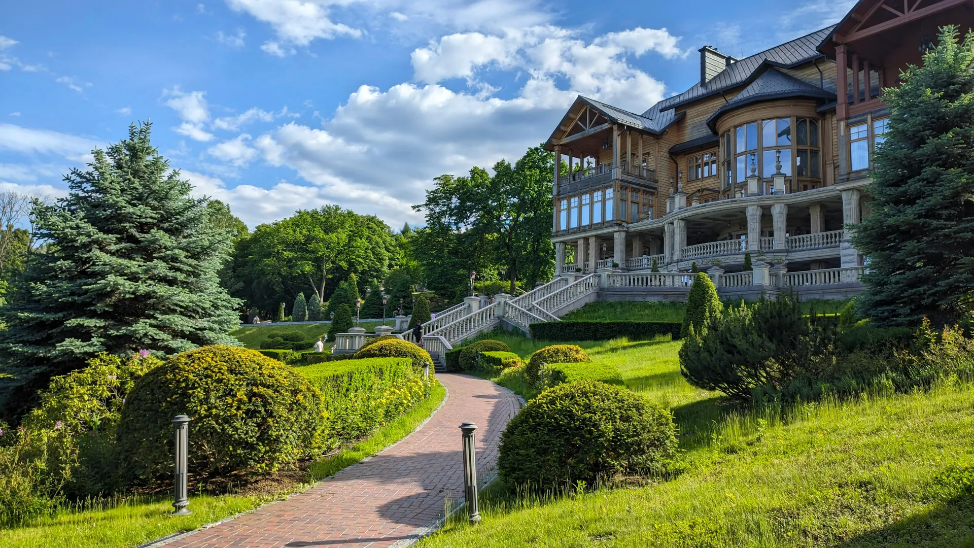 Boutique Malaysia escape with lush scenery and refined travel mood